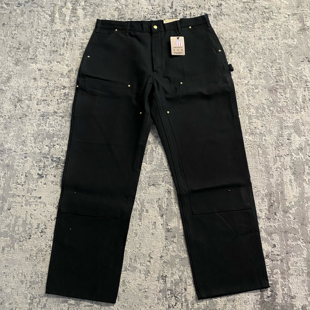 Sold! NWT Carhartt dungarees